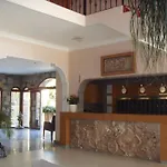 La Rosa 3*