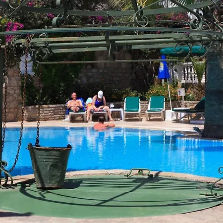La Rosa Hotel 3*