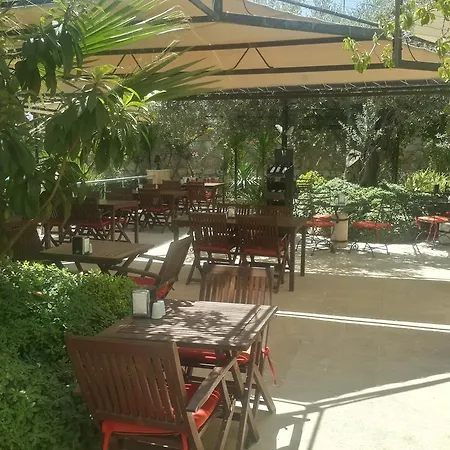 La Rosa Hotel 3*